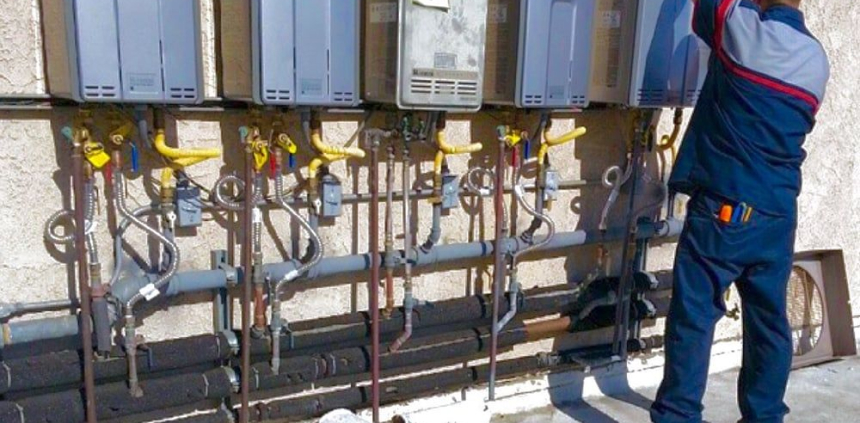 Universal Plumbing water heater services Los Angeles